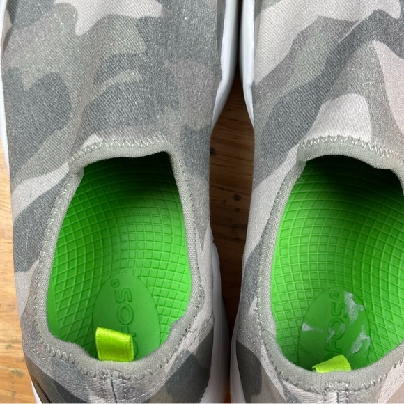 EUC OOFOS Women’s OOMG EEZEE LOW LTD Camo lightweight Slip-On Shoes Sz 6 - Picture 8 of 10